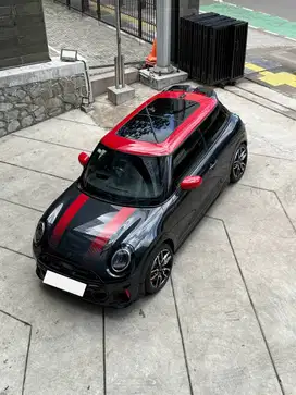 MINI 3 DOOR JCW LEGEND GREY MINI 3 DOOR JOHN COOPER WORKS LOW KM