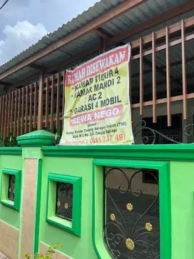 SEWA RUMAH PERTAHUN 4KT 2KM GARASI 4Mobil