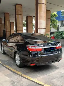 Toyota Camry 2.5 V AT Th 2015