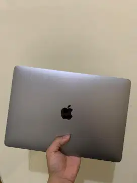 Macbook Air M1 256 Gb IBOX Ori Jual Cepat