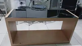 Meja Kaca Minimalis Kombinasi Sempurna Antara Gaya dan Fungsionalis