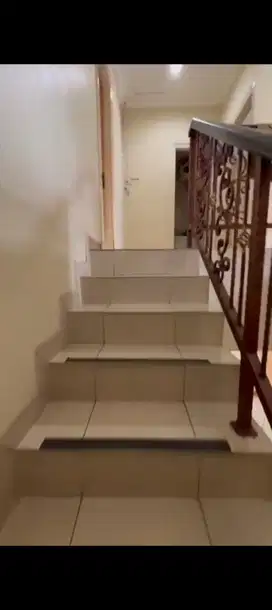 D jual rumah d akasia pik