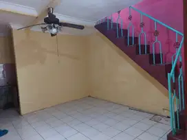 D Jual / Sewa Rumah d Meruya Utara Jak Bar