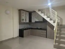 D jual rumah d taman surya 5  jak bar