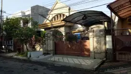 Dijual Rumah Raya Manyar Tirtoyoso