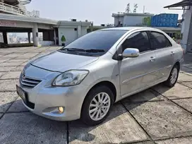 TOYOTA Vios G AT 2010 Silver Metalik ANTIK Pribadi Yaris 2012 SEDAN