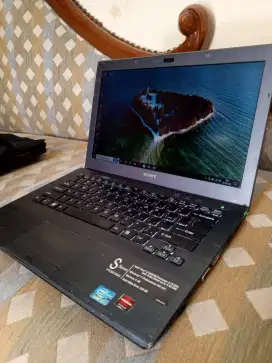 Laptop Sony Vaio core i7 lcd  13 inch
