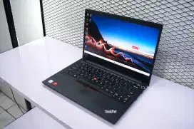LENOVO THINKPAD E14.CORE i7-10510U.Dual VGA RADEON RX640 2GB.RAM16GB