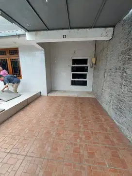 D jual rumah d taman surya 3 jak bar