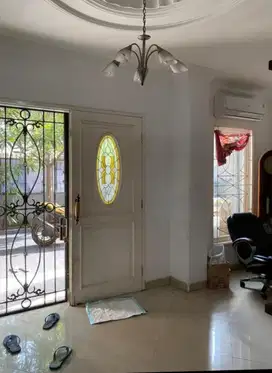 D jual rumah d taman palem lestari