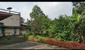 D jual villa cisarua