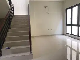 D jual rumah permata buana