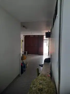 D sewa rumah pinggir jalan d tanjung duren