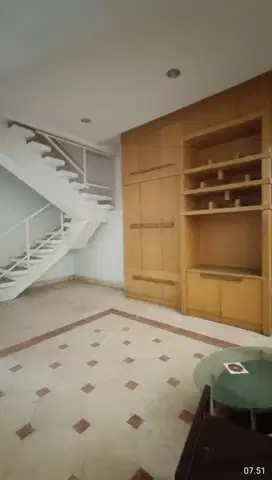 D sewa rumah d pluit permai dalam