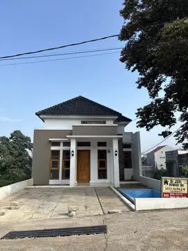 Rumah Mewah Modern dekat Borma Griya Cinunuk