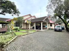 Villa 2 Lantai di Cipanas, Puncak - Luas 1.000 m2