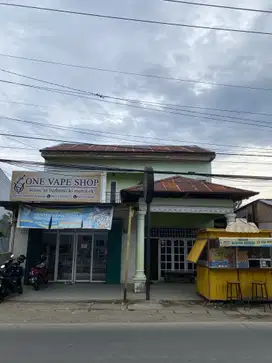 Dijual cepat rumah pinggir jalan utama barombong cocok untuk ruko