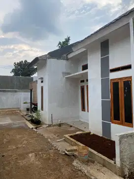 Rumah terlaris hanya 200jt akses mobil 5menit stasiun di bojong gede