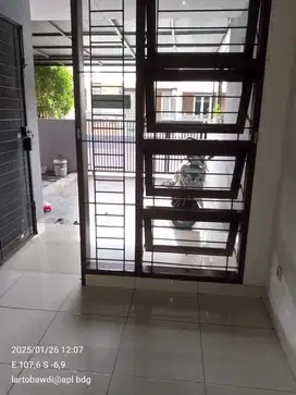 Disewakan Rumah Siap Huni di Taman Holis Indah