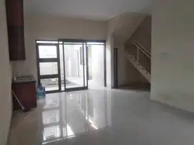 Disewakan Rumah minimalis 2 Lantai di komplek Kembar - BKR