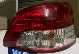 Stoplamp lampu belakang kiri & kanan TOYOTA VIOS tahun 2007-2012