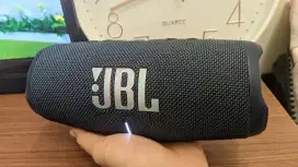 JBL CHARGE 5 ORIGINAL NOT BOSE SONY HARMAN