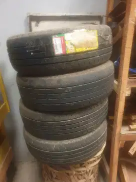 Dijual BAN BEKAS - Bridegestone ECOPIA EP150 195/60R16 (Ring Velg 16)
