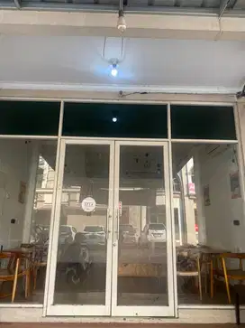 Di sewakan ruko strategis di grand galaxy