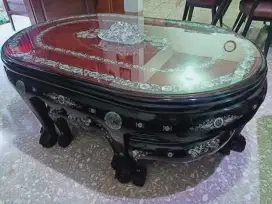 meja kayu antik