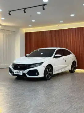 Honda Civic E 1.5 CVT Hatchback 2020