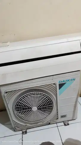 AC second 3/4  pk Daikin Malaysia