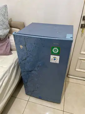 kulkas 1 pintu sharp