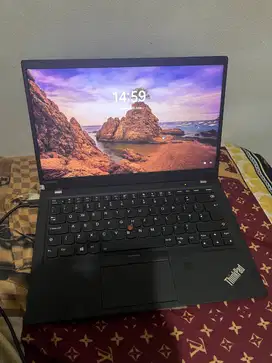 JUAL CEPAT! Lenovo ThinkPad X1 Carbon Gen 5 — i7, RAM 16GB, SSD 256GB