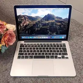 MACBOOK PRO RETINA 2015 CORE i5 RAM 16GB SSD 512GB 13.3 INC  Z-AK