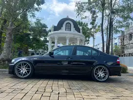 BMW 318i 2004 Bensin
