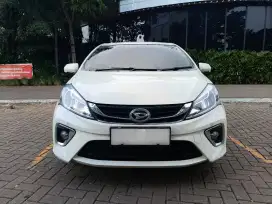 TERMURAH DAIHATSU SIRION 2019 AT PUTIH