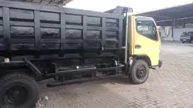 Dumk truk cold diesel canter
