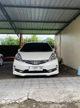 Dijual Jazz Ge8 tipe S 2012 AT full upgrade tipe RS 2012 AT