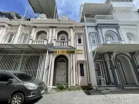 Dijual Villa di Komplek Cemara Asri Jalan Katalia Terrace 2 - Medan