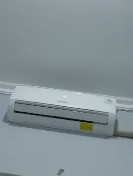 Di jual AC sharp