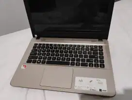 Dijual Laptop Asus  X441B / Ram 4 GB/ 128 GB SSD