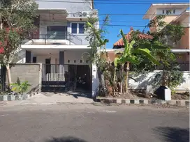 1 Unit Rumah Lokasi Strategis di wilayah Surabaya Selatan