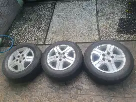 Velg OEM Kijang Innova Lama R15 PCD 5x114