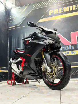 Cbr 250rr blcak Matte 2019 km.10rb mewah 5.Anugerah motor rungkut