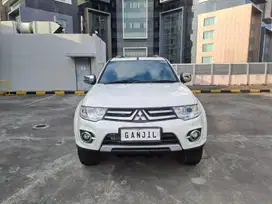 Pajero Soprt Dakar AT 2014 Diesel Putih Metalik