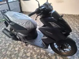 Km 3 keyless ABS, honda vario 160 CBS iss 2024 bln 12 pajak panjang DD
