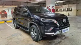D Toyota Fortuner 2.4 G 4X2 DSL Solar-AT 2023 Hitam DSJJB