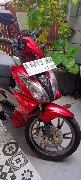 SUZUKI SKYWAVE 2008