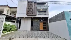 RUMAH SIAP HUNI, 2 LANTAI, 13 MENIT KE KAMPUS UGM JOGJA