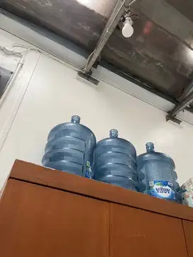 galon aqua ada 3